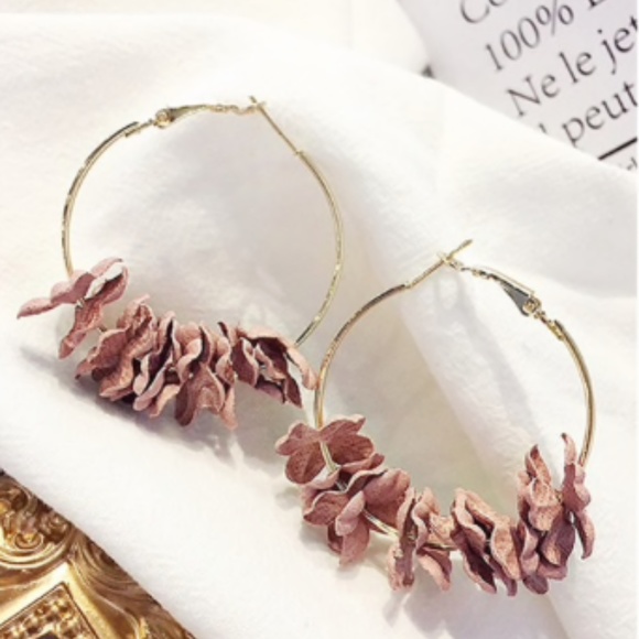 Dusty Pink Flower Petal Hoop Earrings - Picture 3 of 5